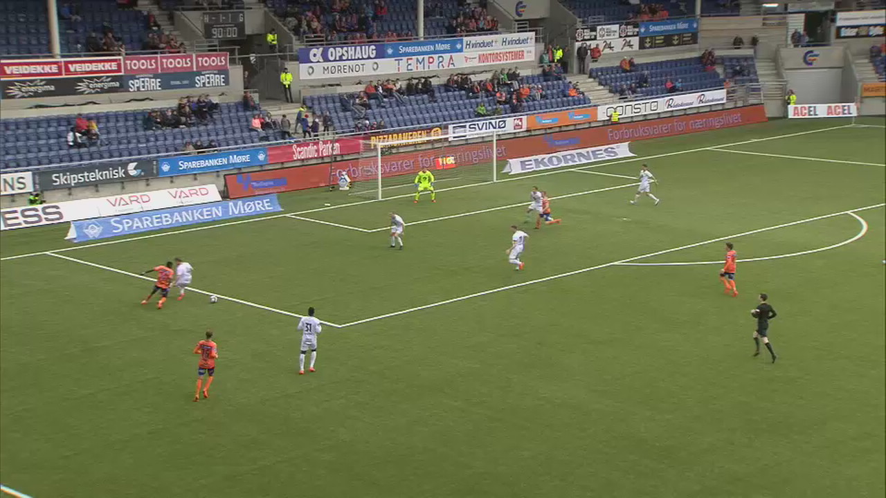 Arnarson sitt 2-1 mål på overtid!